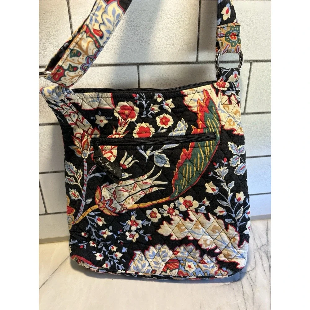 Vera Bradley Poppy Fields Hipster Crossbody Bag Retired Floral Quilted Black